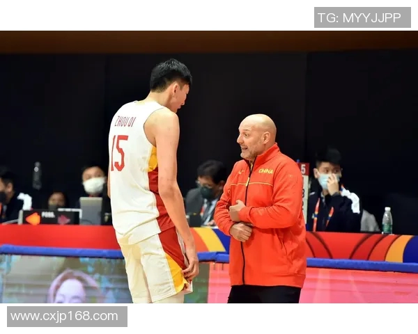 郭艾伦领衔中国男篮新征程展现青春力量与拼搏精神